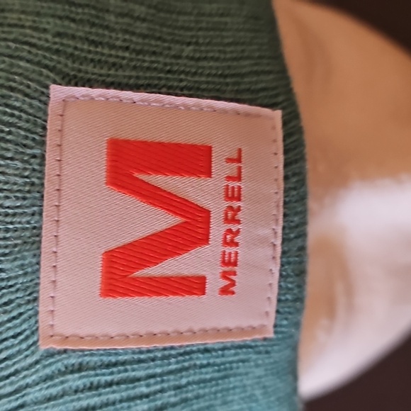 Merrell Green Beanie Hat - Picture 2 of 4